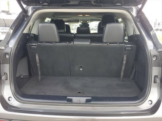 used 2021 Toyota Highlander car, priced at $34,170