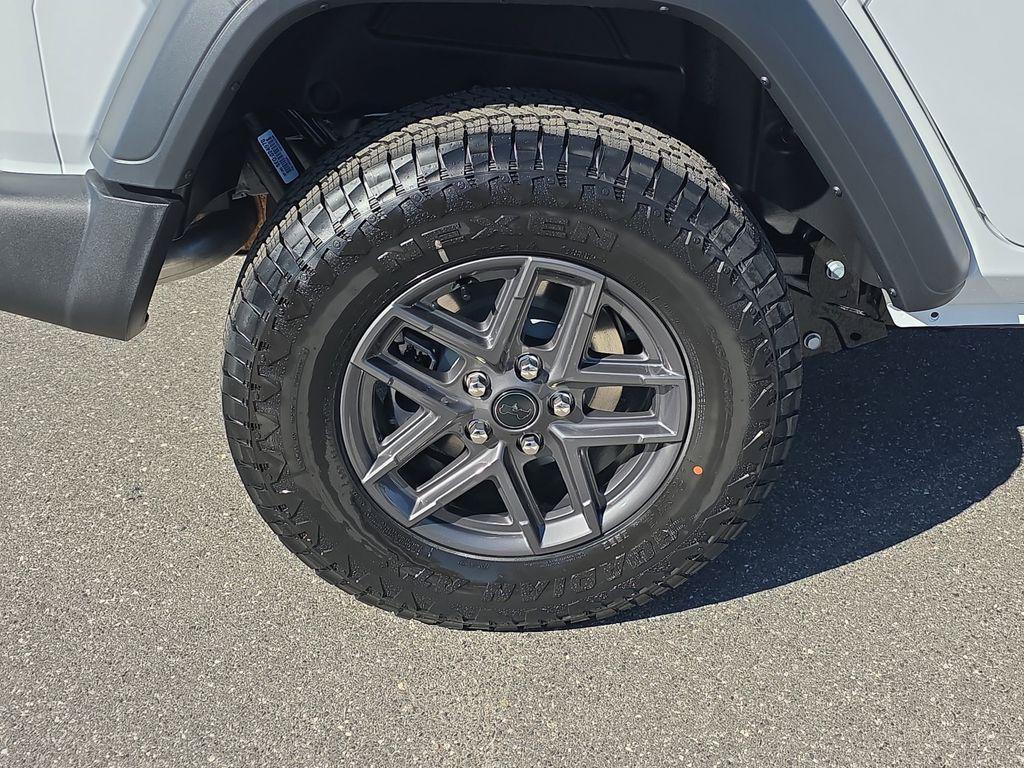 new 2026 Jeep Wrangler car, priced at $44,708