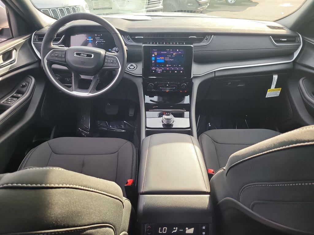 new 2025 Jeep Grand Cherokee L car, priced at $37,982