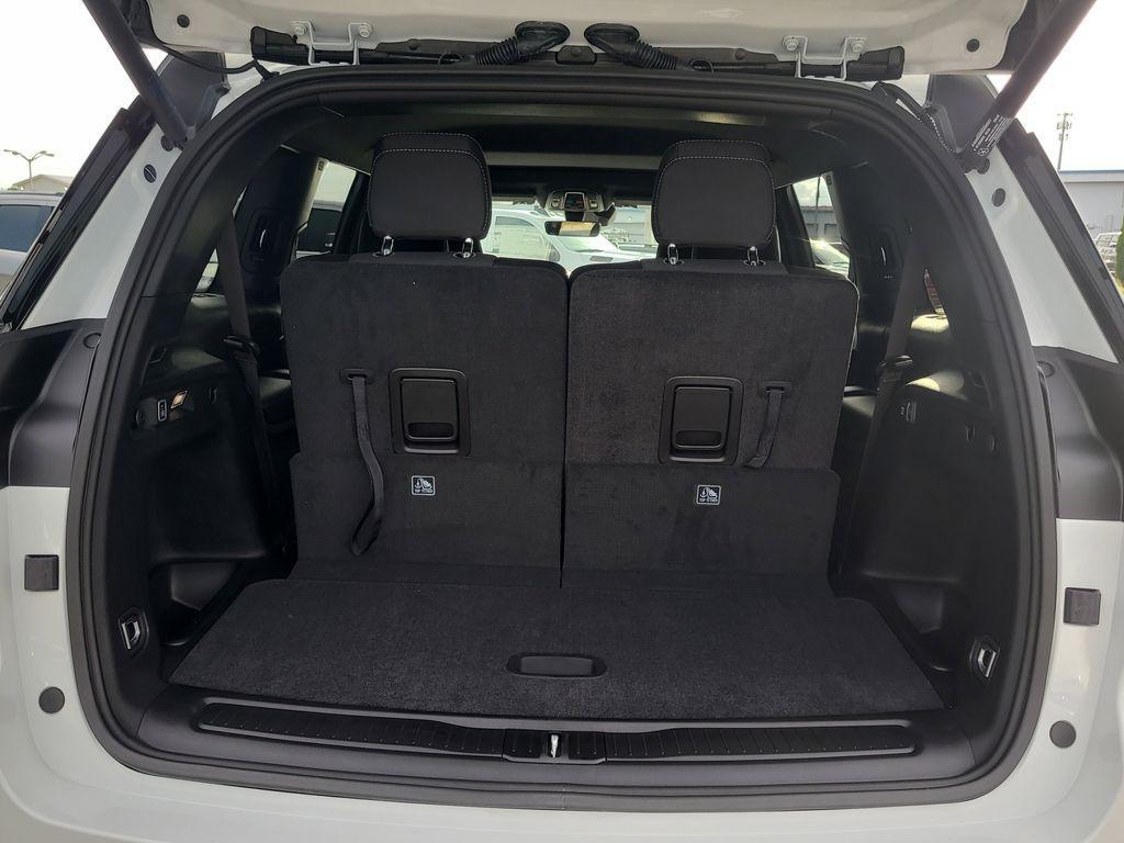 new 2025 Jeep Grand Cherokee L car, priced at $37,982