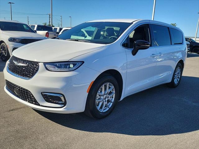 new 2025 Chrysler Pacifica car, priced at $44,145