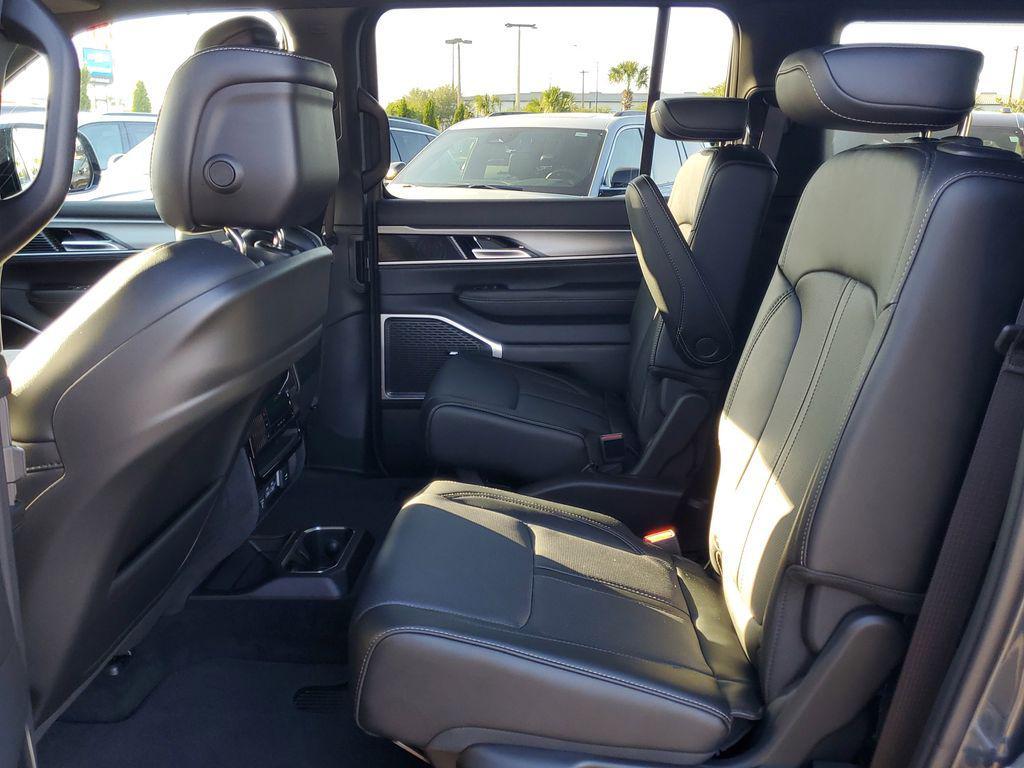 new 2025 Jeep Wagoneer car, priced at $65,187