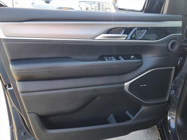 new 2025 Jeep Wagoneer car, priced at $64,044
