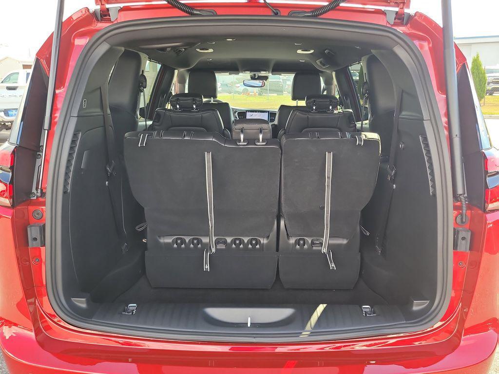 new 2026 Chrysler Pacifica car, priced at $42,192