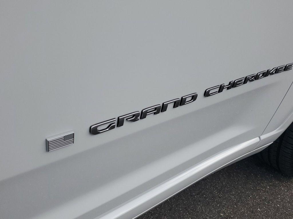 new 2024 Jeep Grand Cherokee L car, priced at $56,000