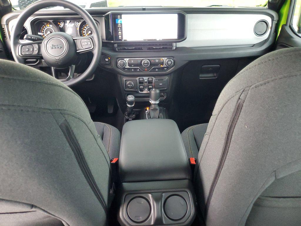 new 2025 Jeep Gladiator car, priced at $38,790