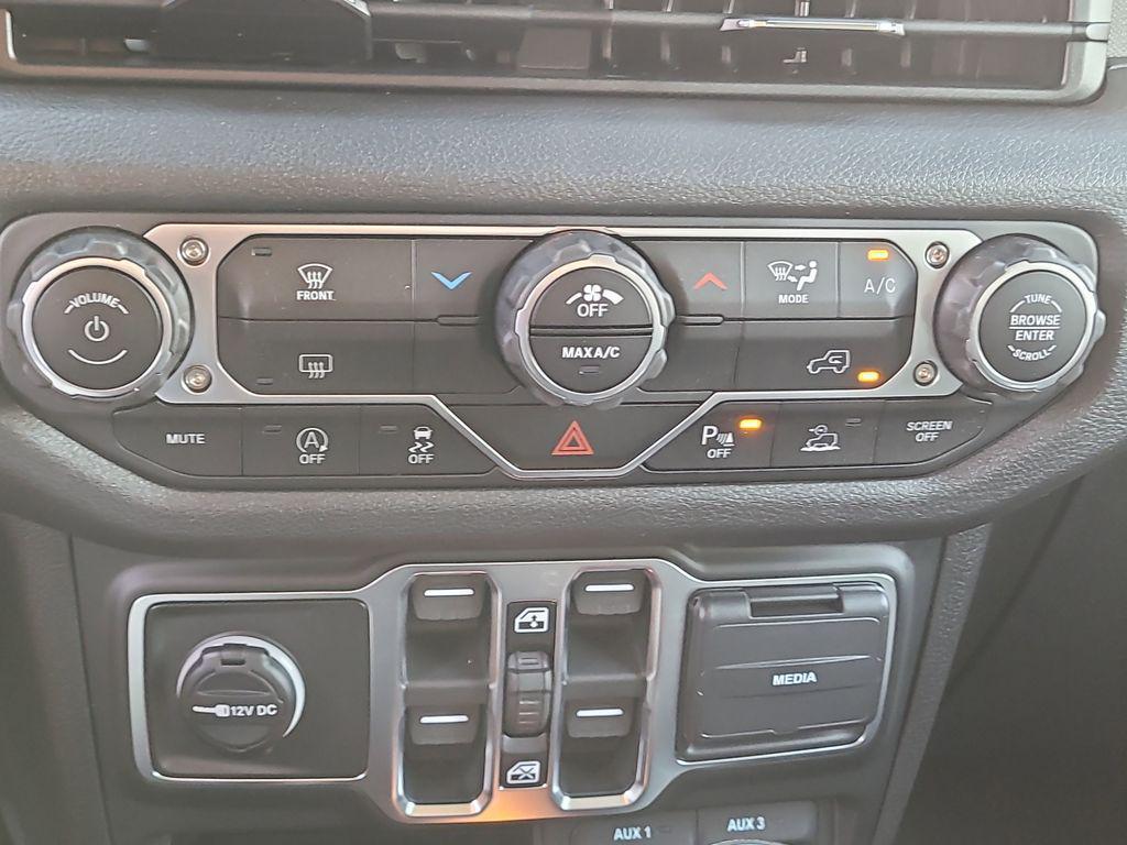 new 2026 Jeep Gladiator car, priced at $48,590