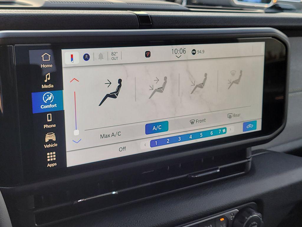 new 2026 Jeep Gladiator car, priced at $48,590