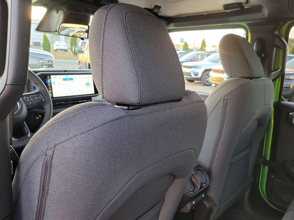 new 2026 Jeep Gladiator car, priced at $48,590