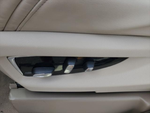 used 2020 Cadillac Escalade ESV car, priced at $46,505