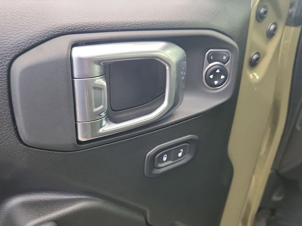 new 2025 Jeep Wrangler car, priced at $39,871