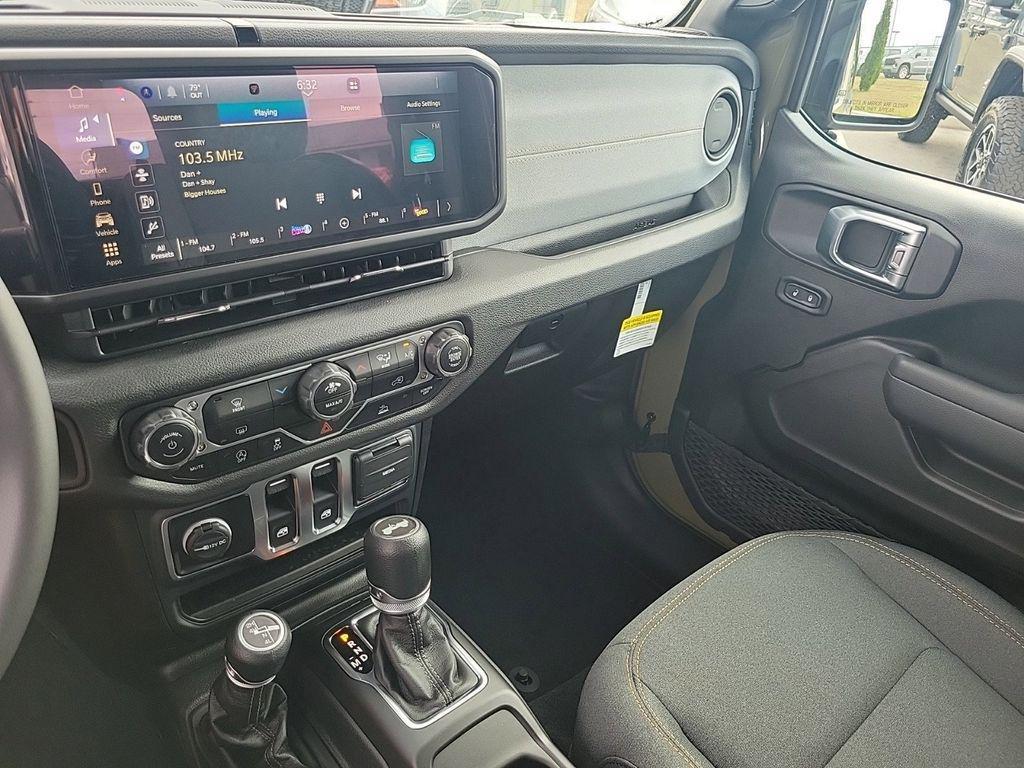 new 2025 Jeep Wrangler car, priced at $39,871