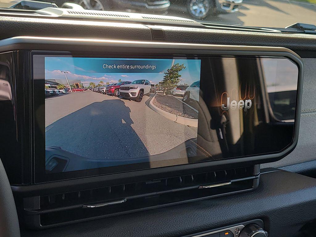 new 2025 Jeep Gladiator car, priced at $41,055