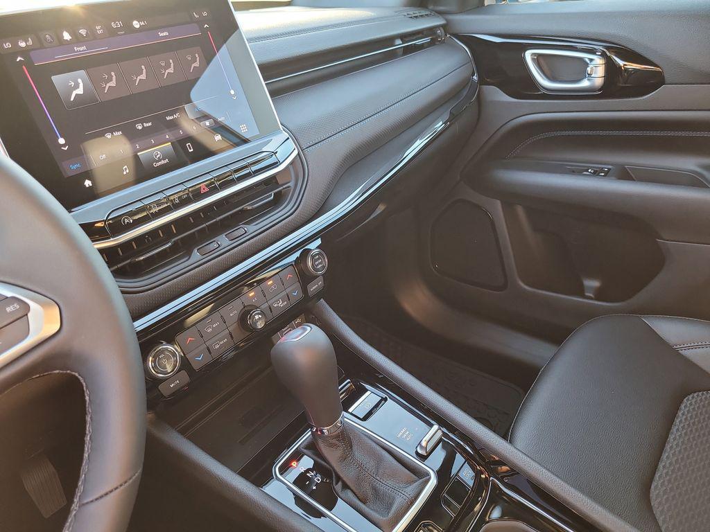 new 2026 Jeep Compass car, priced at $30,676