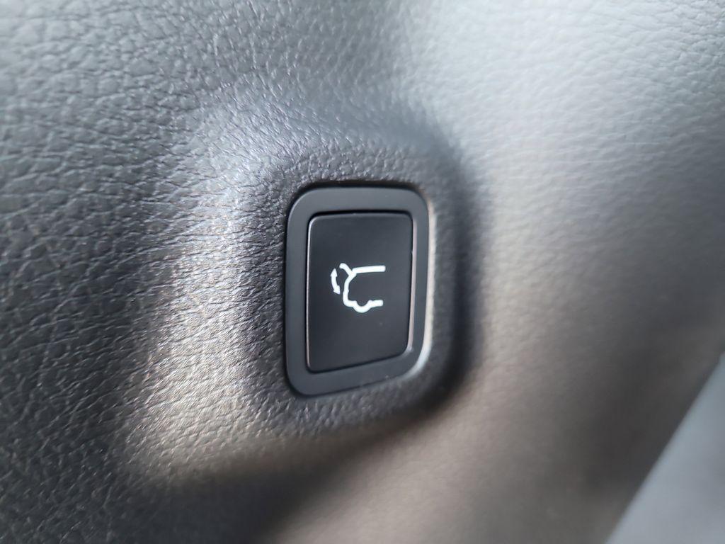 new 2026 Jeep Compass car, priced at $30,676