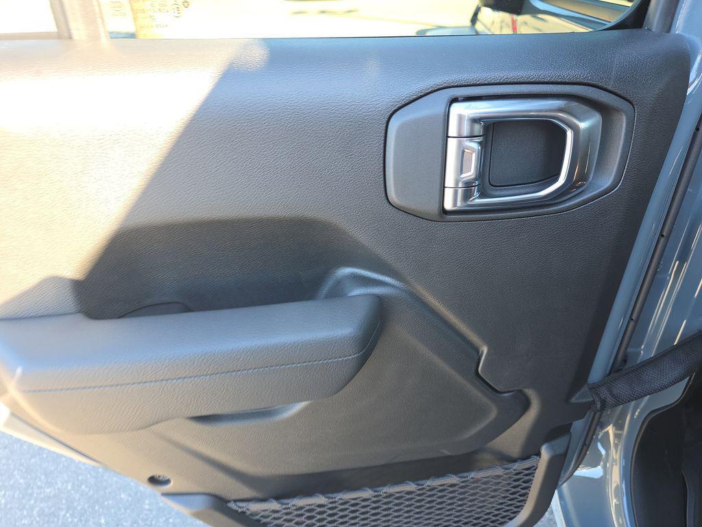 new 2026 Jeep Wrangler car, priced at $40,455