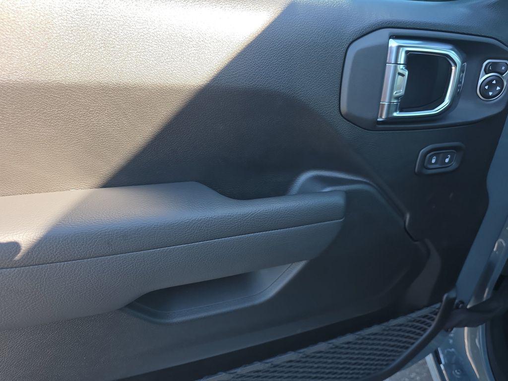 new 2026 Jeep Wrangler car, priced at $40,455