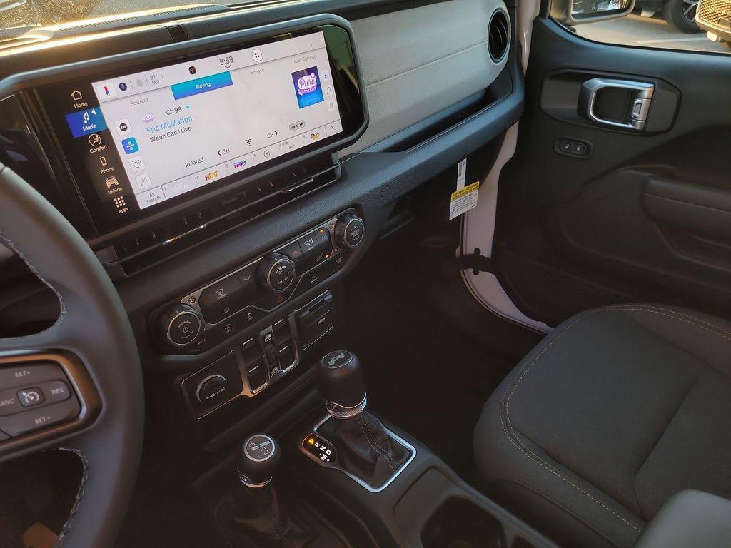 new 2026 Jeep Wrangler car, priced at $42,601