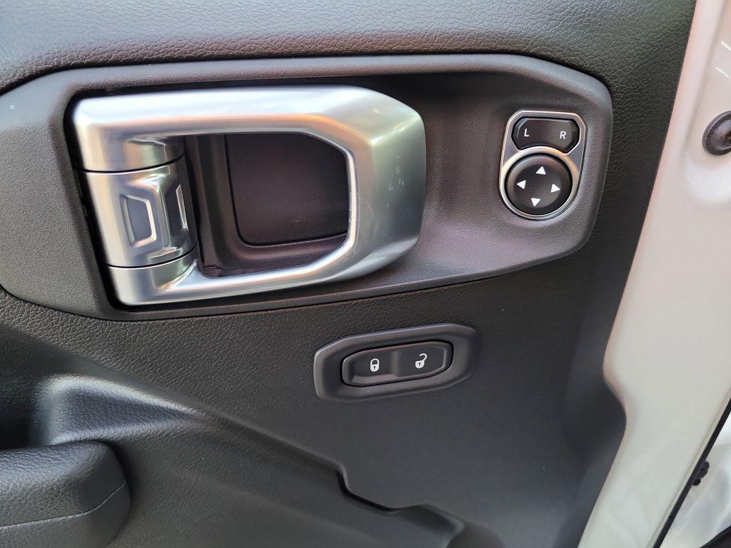 new 2026 Jeep Wrangler car, priced at $42,601