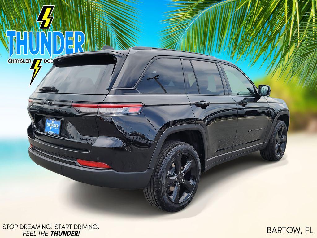 new 2025 Jeep Grand Cherokee car, priced at $49,689