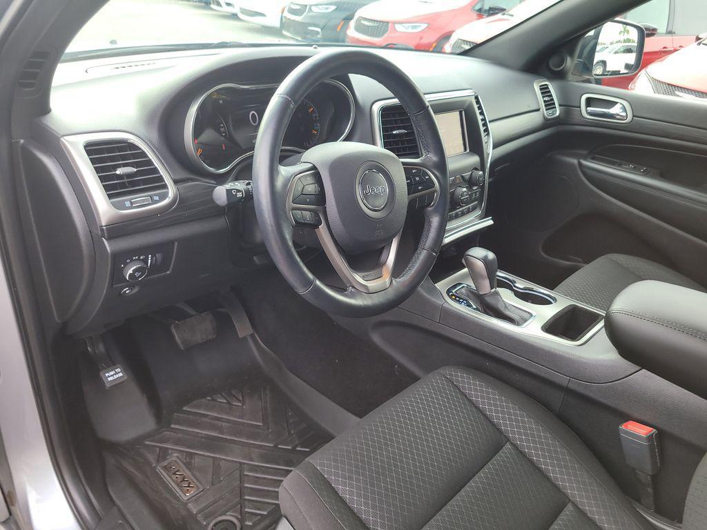 used 2021 Jeep Grand Cherokee car, priced at $18,200