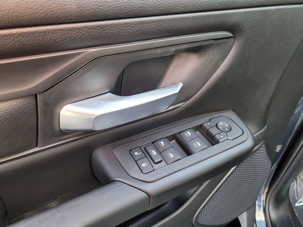 new 2025 Ram 1500 car, priced at $41,931