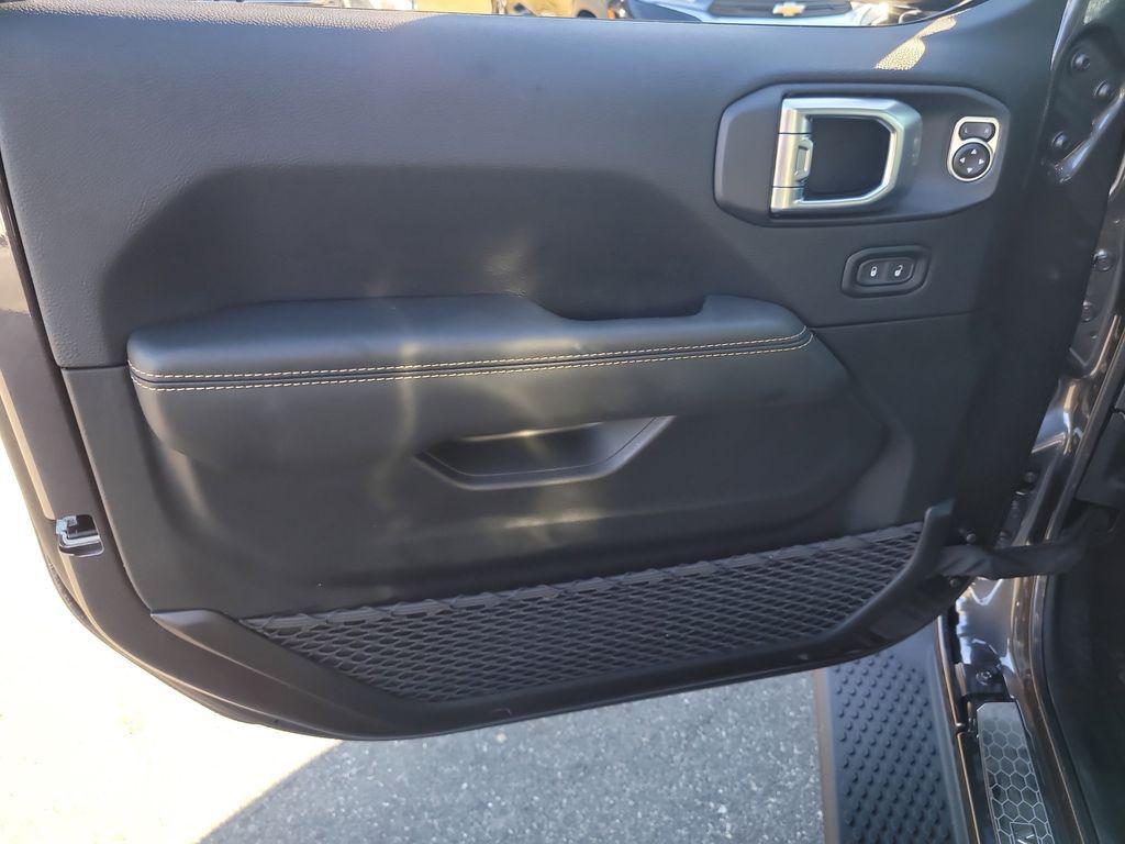 new 2026 Jeep Wrangler car, priced at $52,193