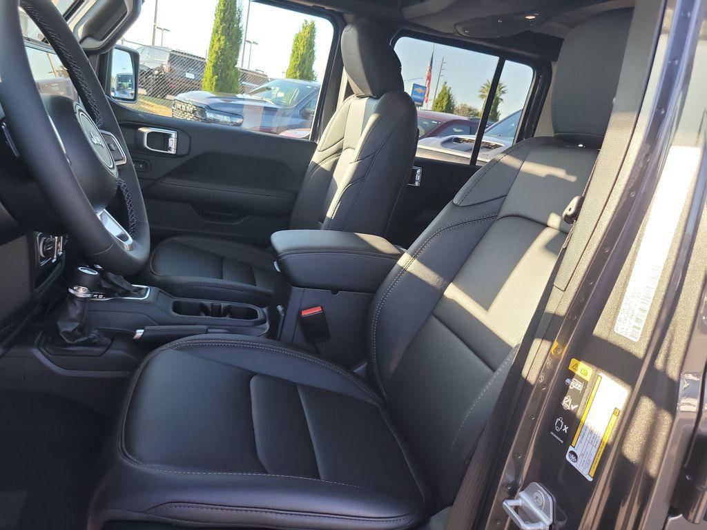 new 2026 Jeep Wrangler car, priced at $52,193