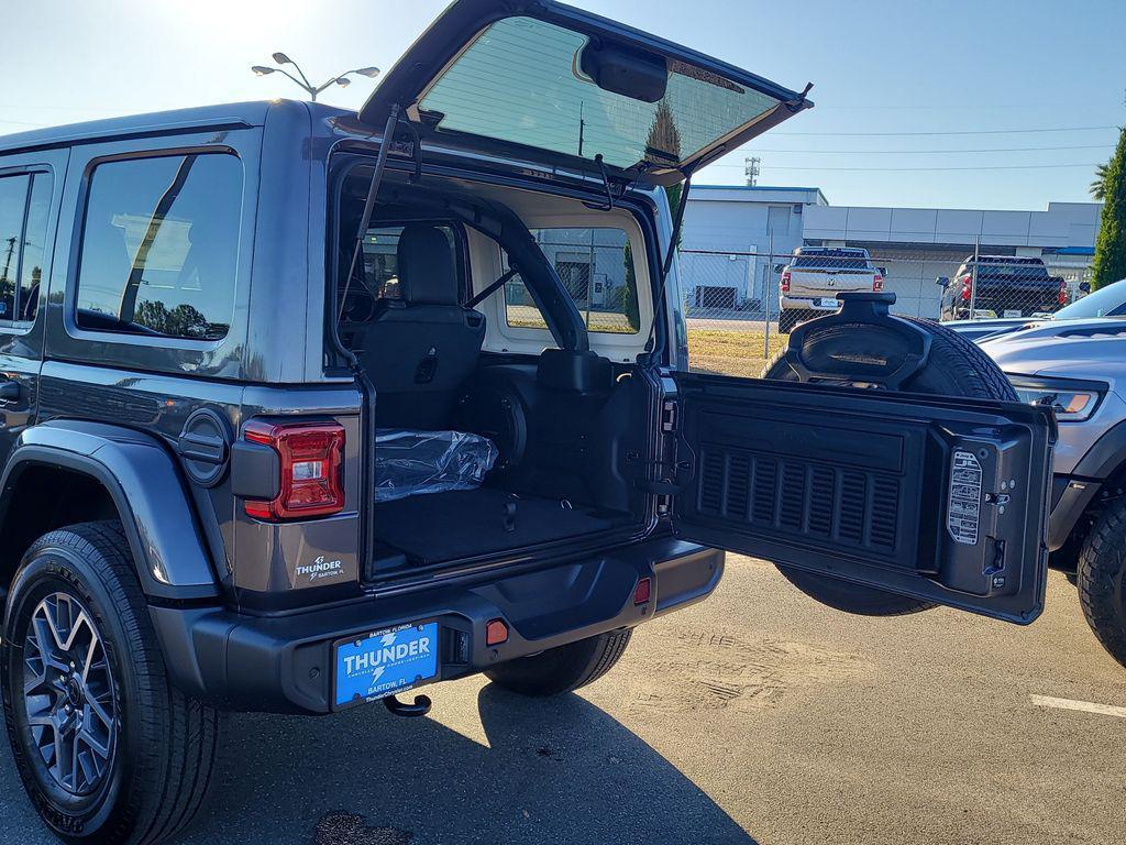 new 2026 Jeep Wrangler car, priced at $52,193