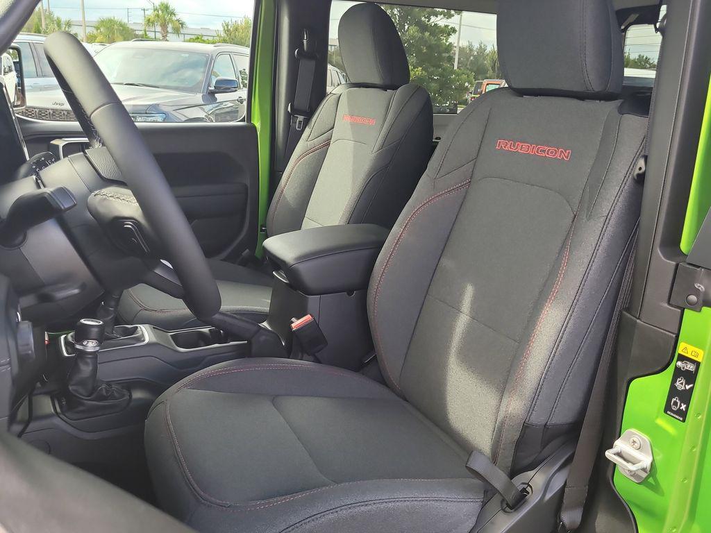 new 2025 Jeep Wrangler car, priced at $53,137