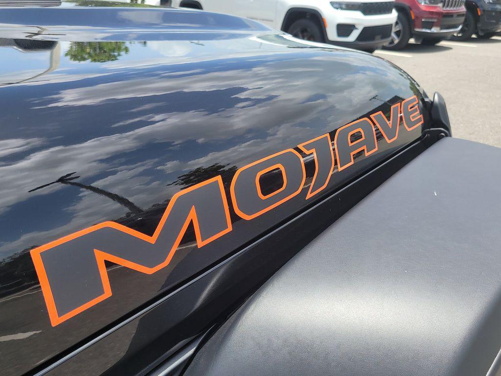 new 2025 Jeep Gladiator car, priced at $42,646