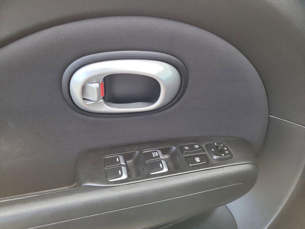 used 2018 Kia Soul car, priced at $9,128