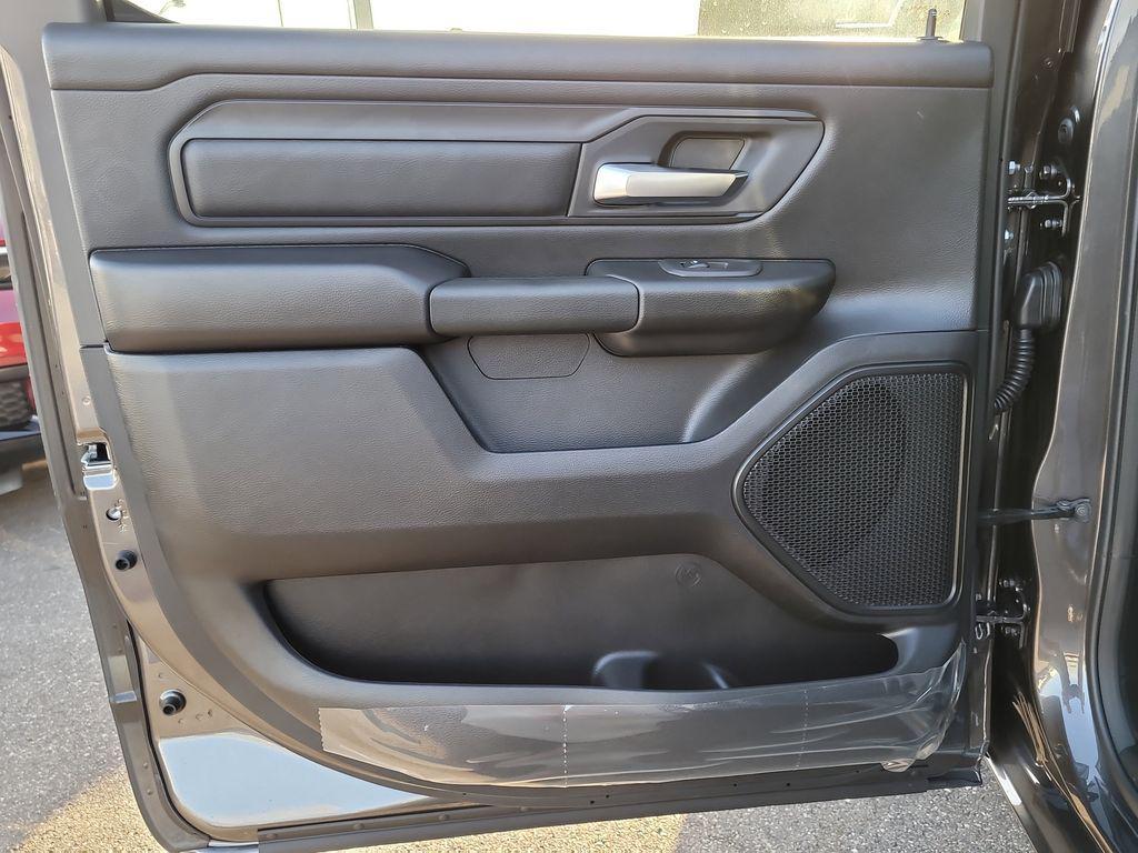 new 2025 Ram 1500 car, priced at $44,663