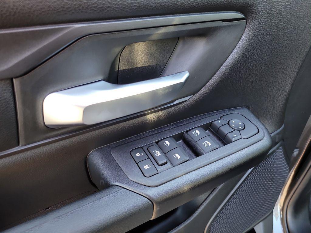 new 2025 Ram 1500 car, priced at $44,663