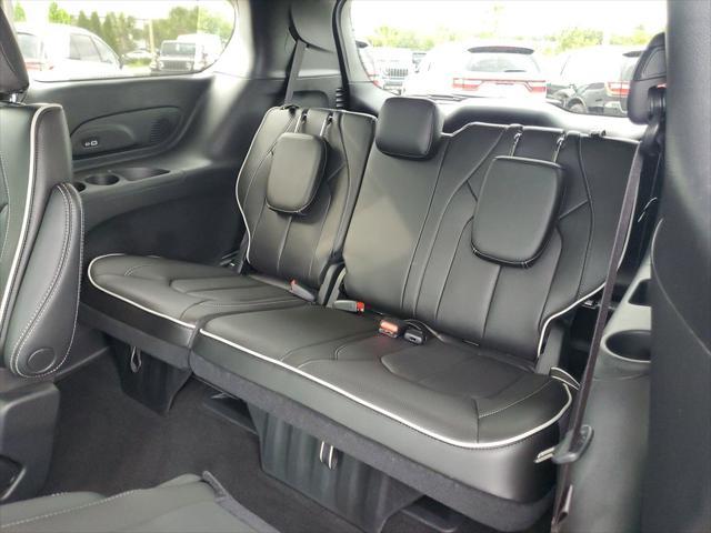 used 2023 Chrysler Pacifica car, priced at $39,256