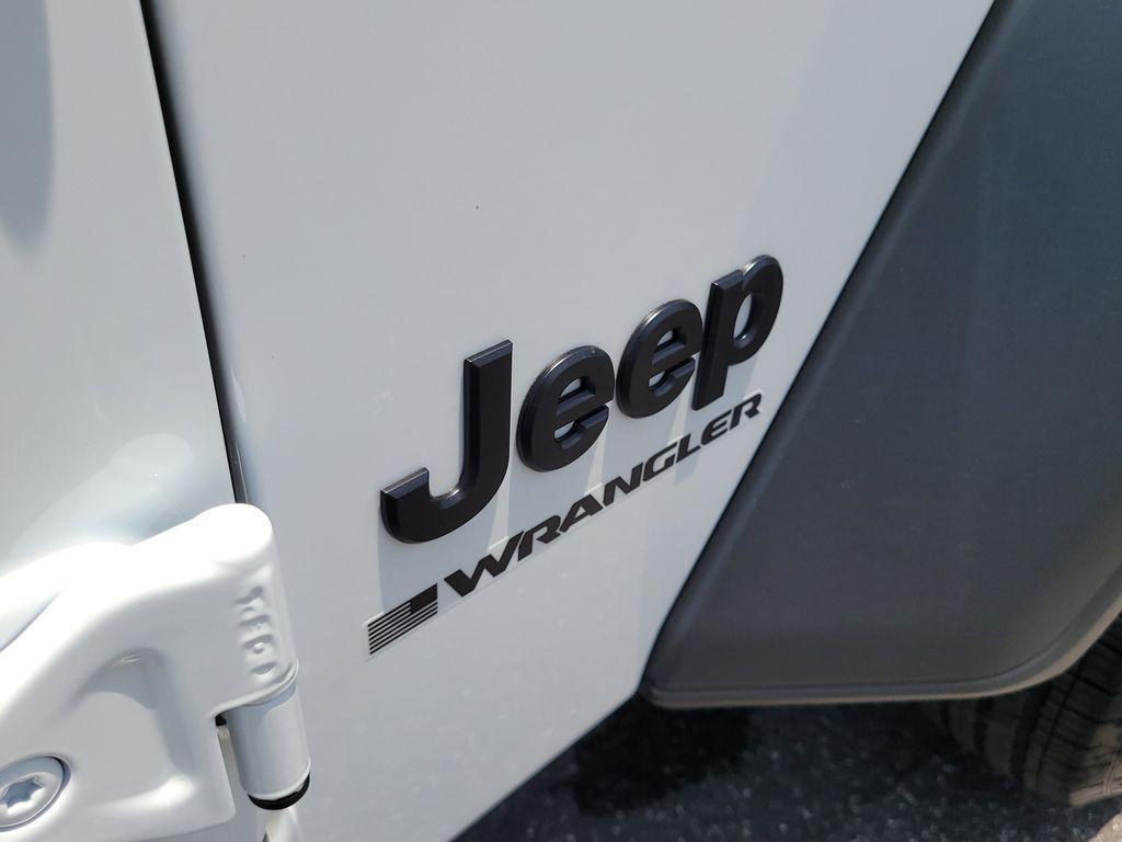 new 2025 Jeep Wrangler car, priced at $34,879