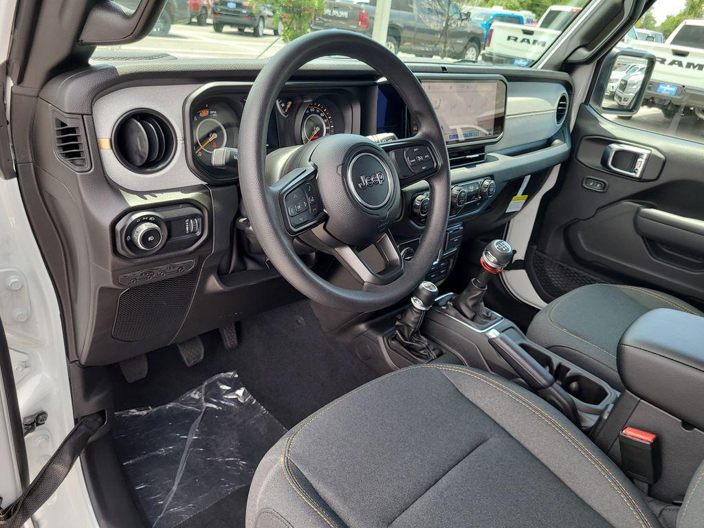new 2025 Jeep Wrangler car, priced at $33,989