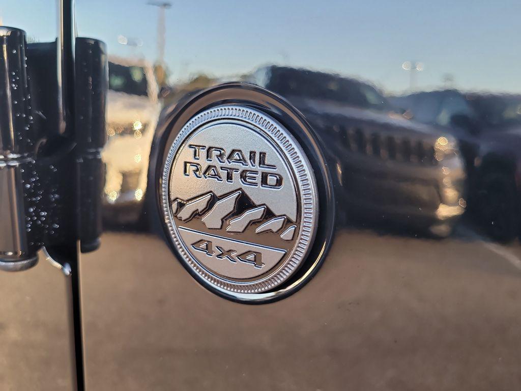 new 2025 Jeep Gladiator car, priced at $41,055