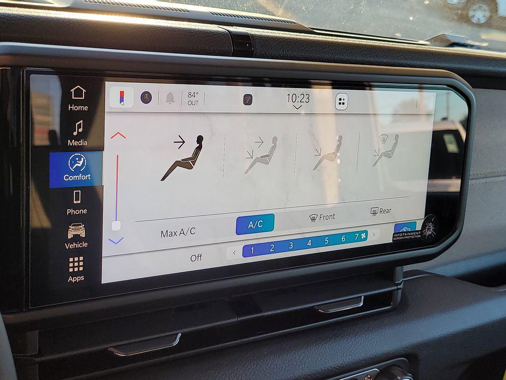 new 2025 Jeep Gladiator car, priced at $41,055