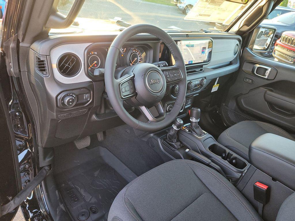 new 2025 Jeep Gladiator car, priced at $41,055