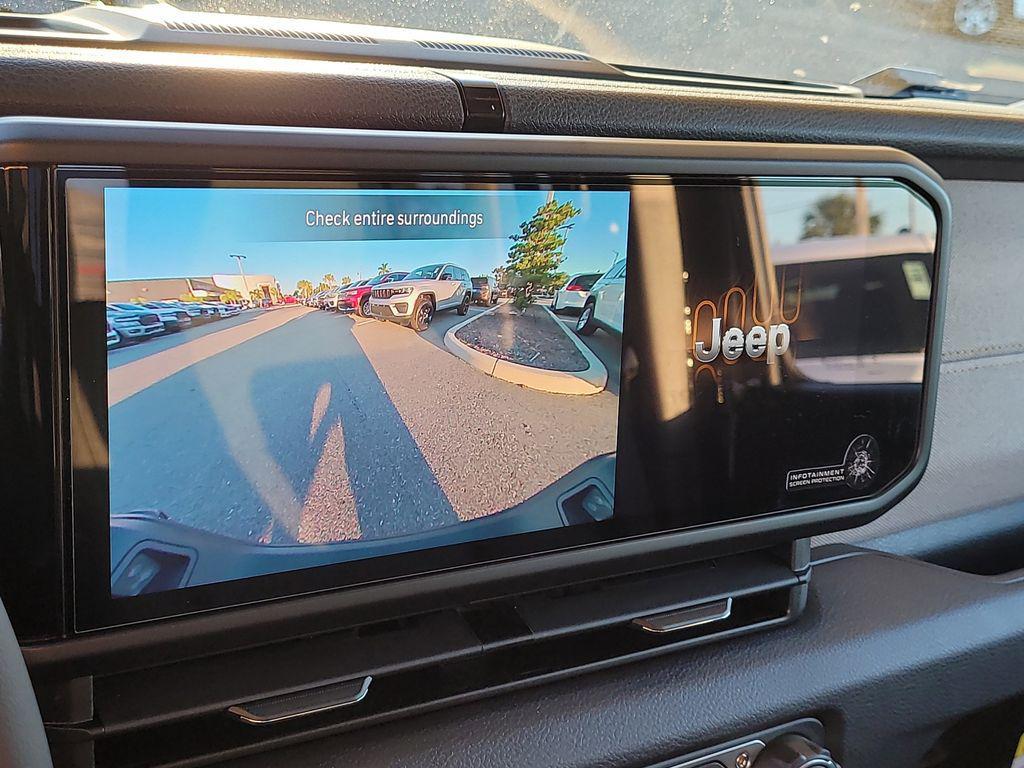 new 2025 Jeep Gladiator car, priced at $41,055