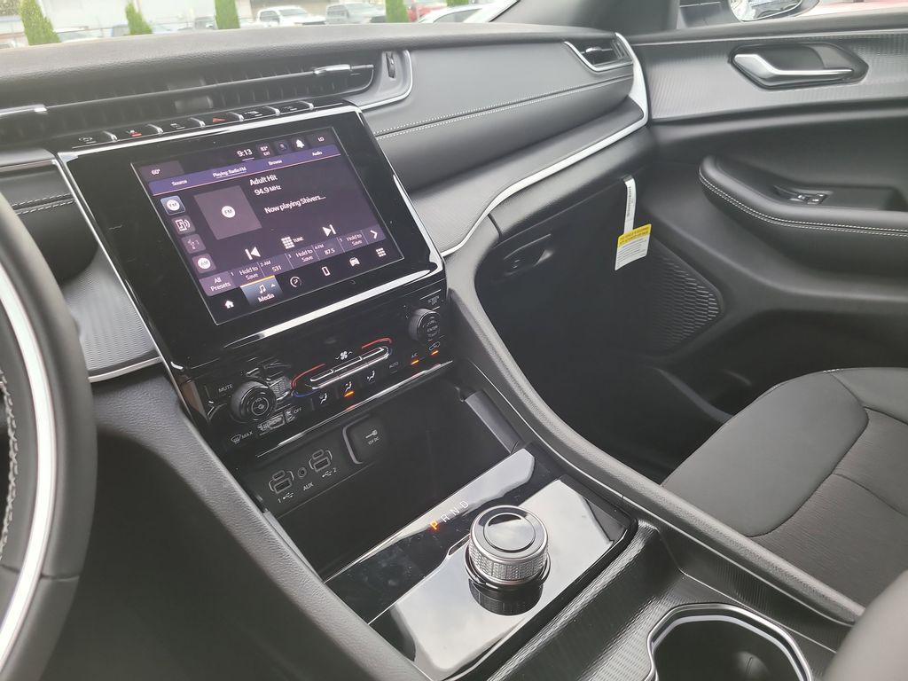 new 2025 Jeep Grand Cherokee L car, priced at $36,106