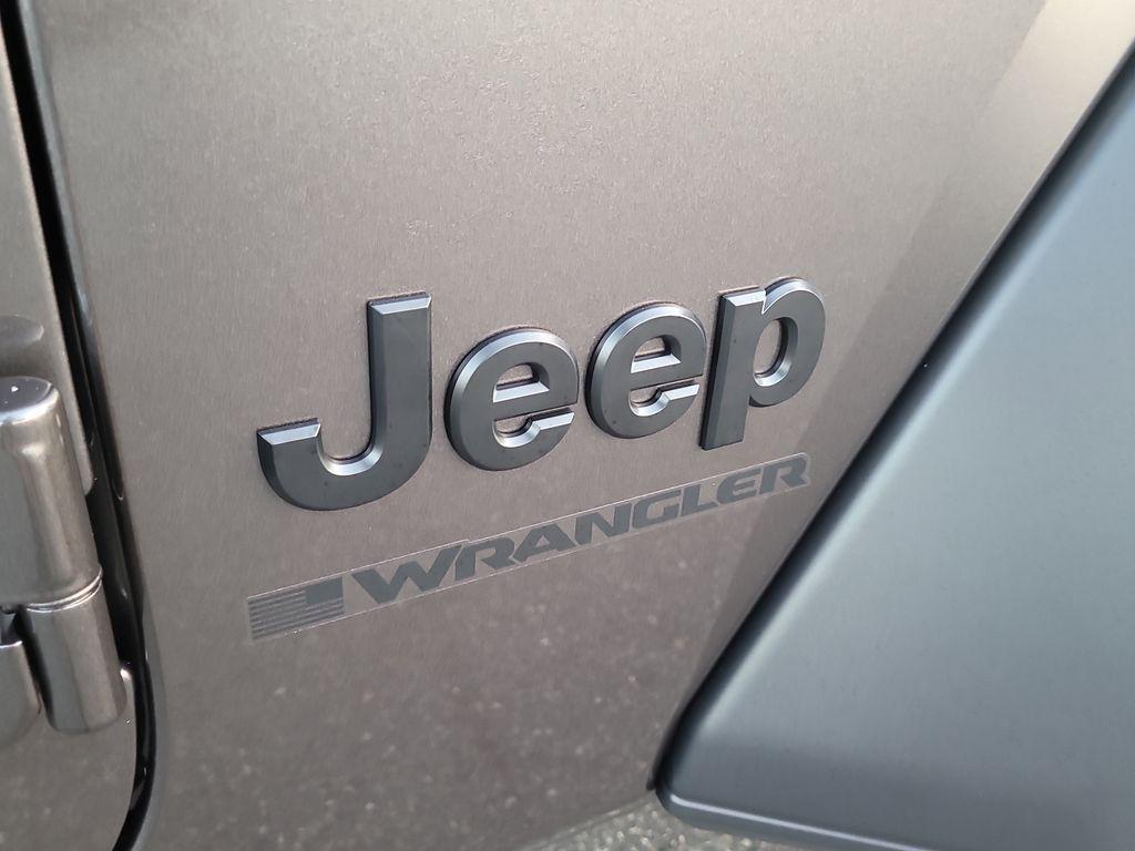 new 2026 Jeep Wrangler car, priced at $39,832