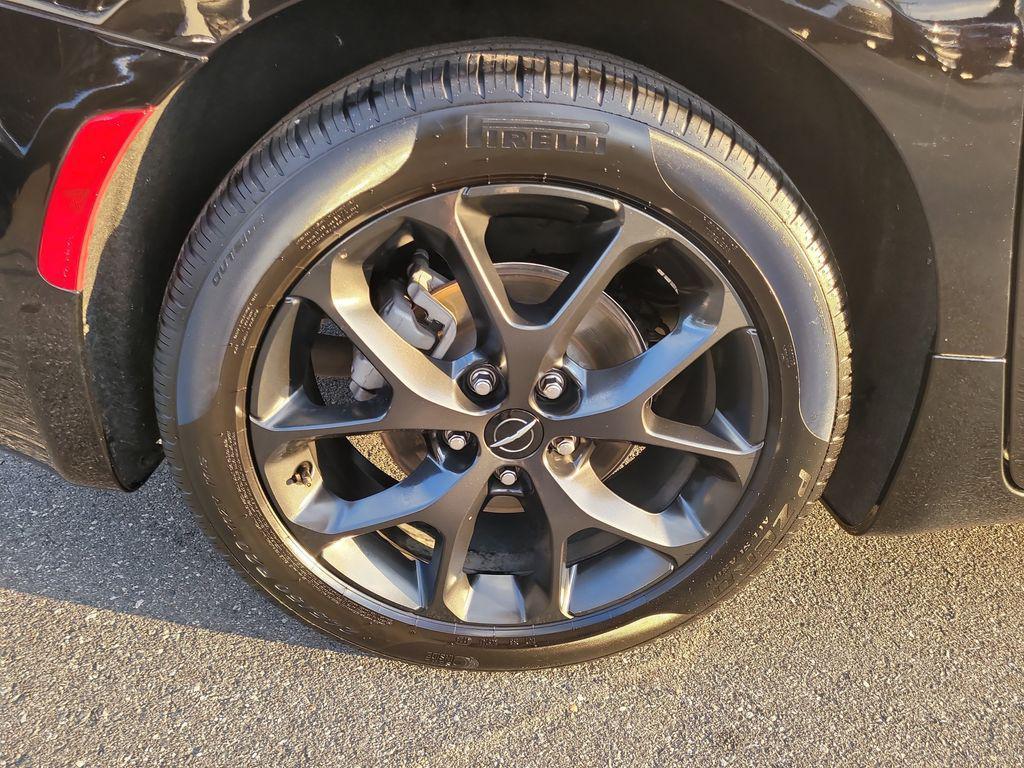 used 2025 Chrysler Pacifica car, priced at $38,608