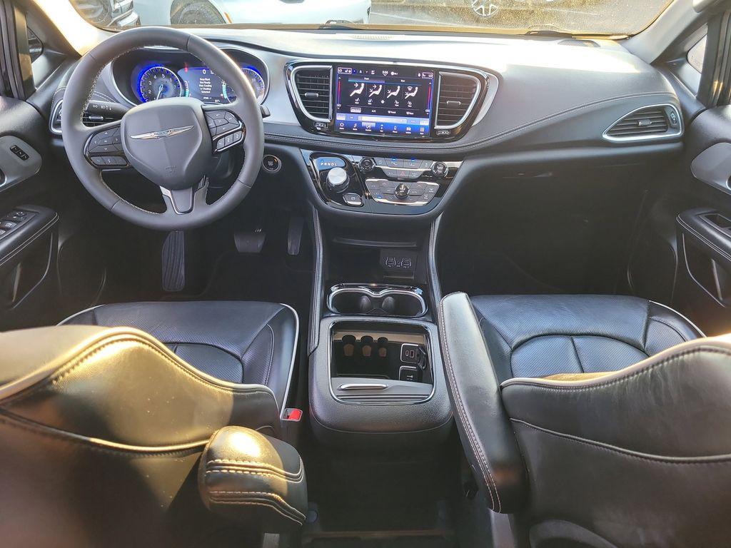 used 2025 Chrysler Pacifica car, priced at $38,608