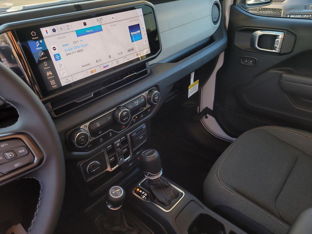 new 2026 Jeep Gladiator car, priced at $48,042