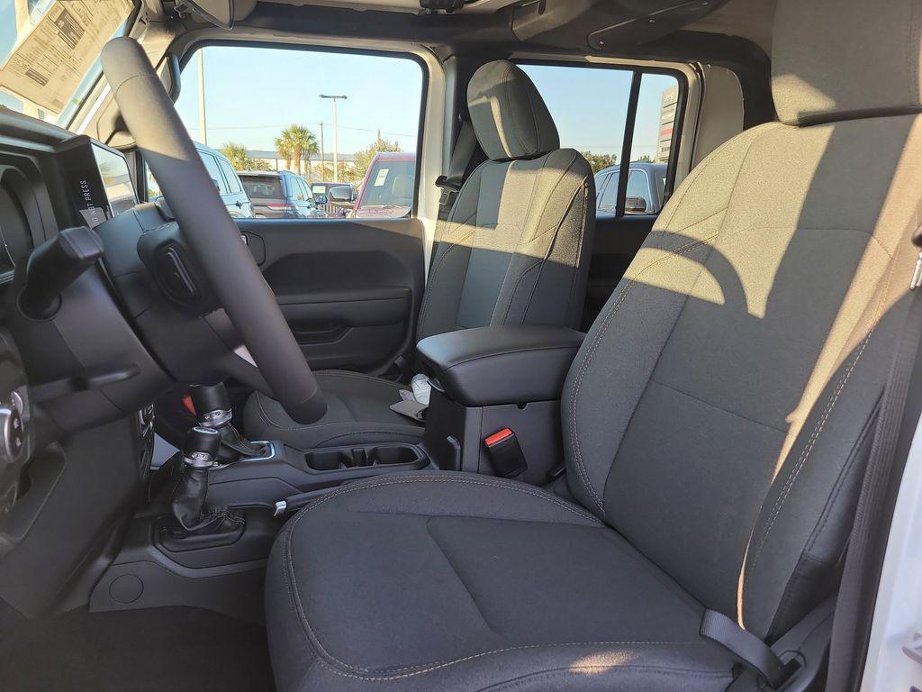 new 2026 Jeep Gladiator car, priced at $48,042