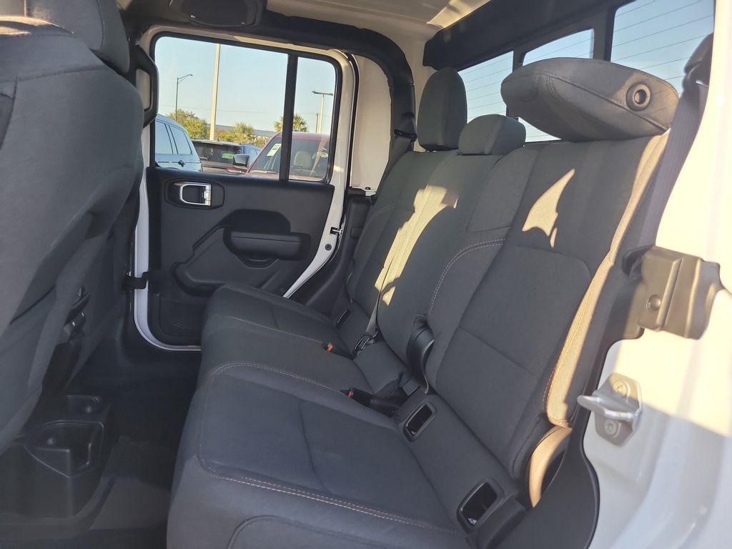 new 2026 Jeep Gladiator car, priced at $48,042