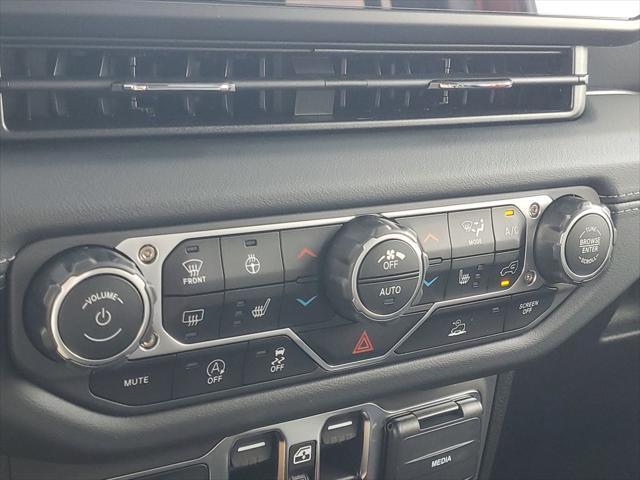 new 2025 Jeep Gladiator car, priced at $46,672