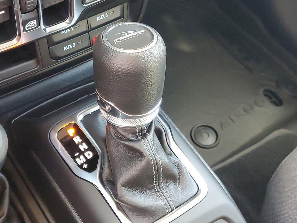 new 2025 Jeep Gladiator car, priced at $39,989